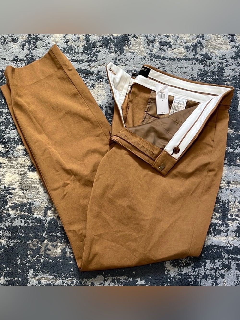 Banana Republic Women's Skinny Pants in Camel Brown